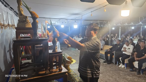 พิธีสวดพระพุทธมนต์
เปิดงานลอยกระทง ปี 2568